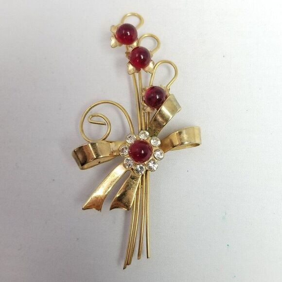 Vintage Red Cabochon Rhinestone Flower Brooch, Gold Tone 40s 50s Style Lapel Pin - Picture 6 of 6